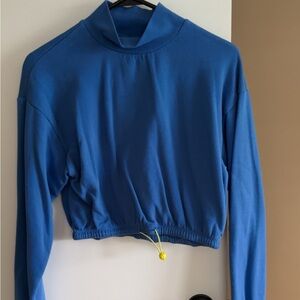 Savvi Cropped Sweatshirt